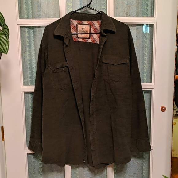 Outdoor Life Other - 2/$20✨Button Down